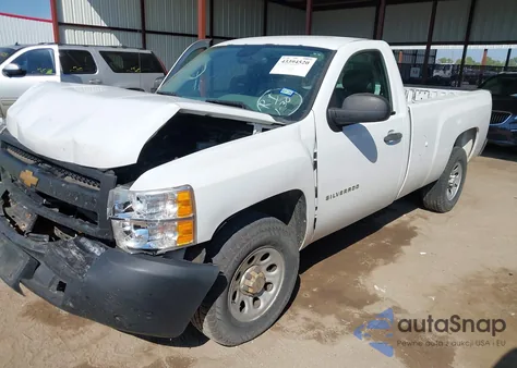 2013 Chevrolet Silverado 1500 Work Truck z USA, uszkodzony, nr VIN 1GCNCPEX9DZ248650